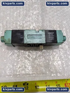 Numatics 082SS615K Pneumatic Solenoid Valve – actual item, photo 5 of 6