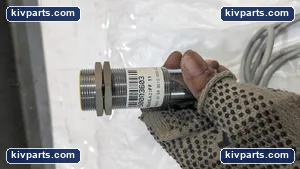 Turck BC10-M30K-AZ3X Proximity Sensor – actual item, photo 5 of 8