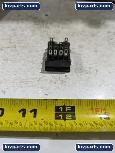 Omron PY14 Relay Socket – actual item, photo 2 of 4