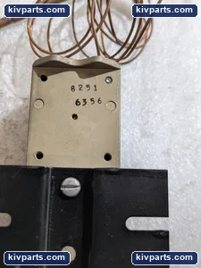 Johnson Controls T-5210-1113 49-23941 Temperature Transmitter – actual item, photo 5 of 8