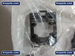 Eaton M22-DL-R-GB14-K11-23 Illuminated Pushbutton – actual item, photo 5 of 8