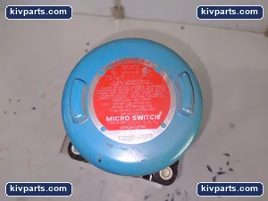 Honeywell 12CY200 Micro Switch – actual item, photo 3 of 4