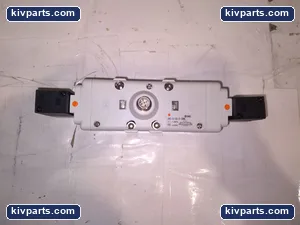 SMC EVS7-8-FJG-D-3ZMO Pneumatic Solenoid Valve – actual item, photo 2 of 4