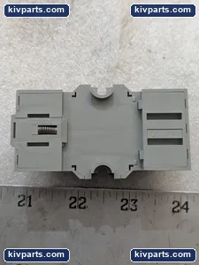 IDEC SR3B-05 Relay – actual item, photo 8 of 9