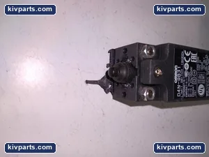 SMC VP744-5DZ1-04-M-X538 Residual Pressure Release Valve – actual item, photo 5 of 6