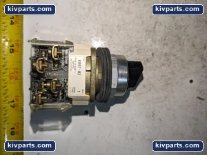 Allen-Bradley 800T-H2B Selector Switch – actual item, photo 2 of 4