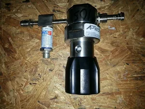 Aptech AP1010SM TW4 High Purity Gas Regulator
