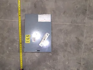 General Electric DE463R Fused Fusible Bus Plug