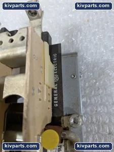 General Electric THC33 HCI Disconnect Switch – actual item, photo 4 of 7