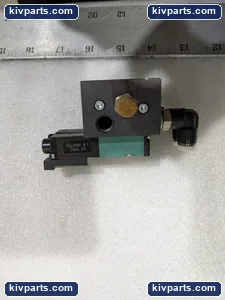 Numatics M11SA441M0061 Solenoid – actual item, photo 3 of 6