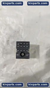 Omron MY4 Relay – actual item, photo 4 of 5