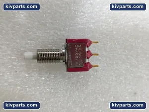 C&k 8121 Push Button – actual item, photo 2 of 5
