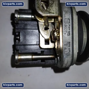 Allen-Bradley 800T-FYC16 Double Push Button – actual item, photo 2 of 4