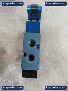 MAC 180001-115-0149 Valves – actual item, photo 4 of 6