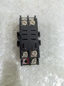 Allen-Bradley 700-HN116 Relay Socket – actual item, photo 1 of 5