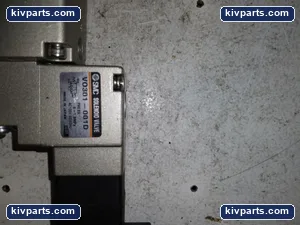 SMC VO301-001D Solenoid Valve – actual item, photo 2 of 14