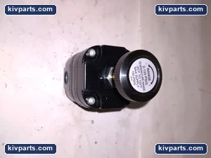 Parker R210-02C Diaphragm Operated Regulator – actual item, photo 3 of 4