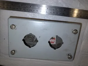 Hammond MANUFACTURING 1435 Two Switch