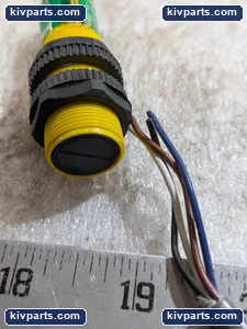Baumer S18SN6DL PLC Diffuse Proximity Sensor – actual item, photo 5 of 6