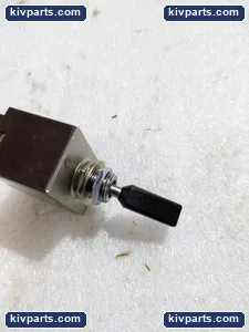 NKK S-82ID S821D On-Off Toggle Switch – actual item, photo 4 of 5