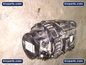 Yaskawa SGMRV-09ANA-YR11 Servo Motor – actual item, photo 4 of 5