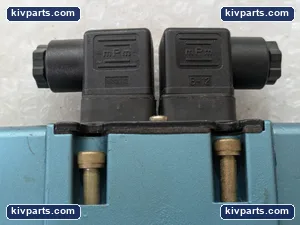 MAC MV-A2B-A211-PP-611JE Double Solenoid Air Valve – actual item, photo 8 of 12