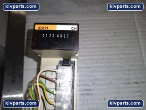 Omron C200H-ID211 Terminal Block – actual item, photo 3 of 4