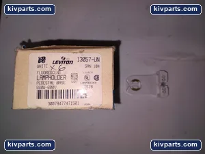 Leviton 13057-UN Lamp Holder – actual item, photo 2 of 4