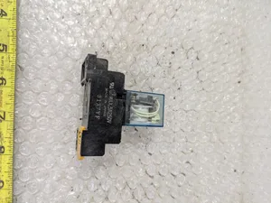 Omron MY4NJ Plug