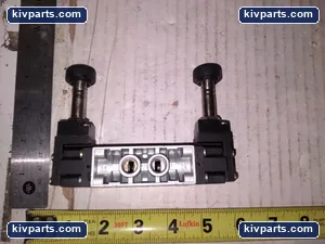 AC-7525 Directional Control Valve – actual item, photo 3 of 5
