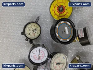 Assorted Pressure Gauges and Dial Indicators Mixed Industrial Instrument Lot – actual item, photo 4 of 9