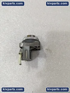 IDEC Industrial Red Button Switch – actual item, photo 7 of 9