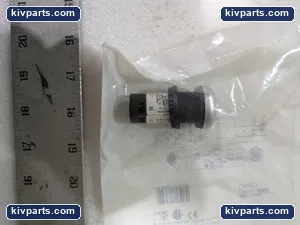 Eaton C22-DRL-XW-K10-120 Push Button – actual item, photo 2 of 5