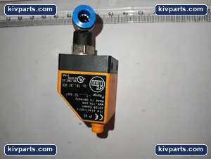 ifm PQ7834 Pnuematic Pressure Sensor – actual item, photo 2 of 6