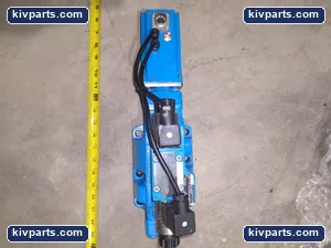 Bosch Rexroth 4WRKE Hydraulic Cylinder – actual item, photo 2 of 10