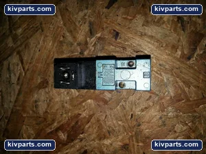 MAC Valves – actual item, photo 2 of 2