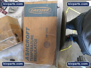 Ashcroft 502103Q08 Temperature Regulator – actual item, photo 2 of 4