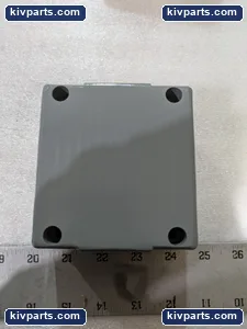 Cutler-Hammer 10250TN1 Surface Mount 1 Element – actual item, photo 7 of 8