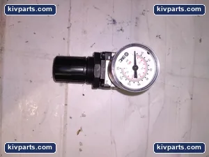 SMC NAR2000-N02G-X34US40-90 Pressure Regulator with Gauge – actual item, photo 3 of 4