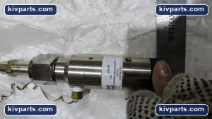 23003 Medical Oxygen Regulator – actual item, photo 3 of 8