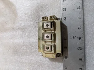 Infineon BSM200GB120DN2 IGBT