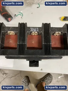 Westinghouse Cutler Hammer LA3400NW Molded Case Switch – actual item, photo 5 of 6