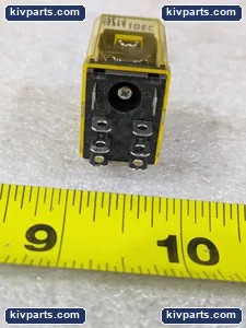 IDEC RH2B-U Ice Cube Power Relay – actual item, photo 3 of 6