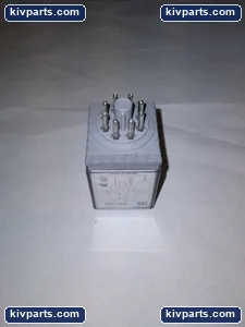 RS Components 345-886 Relay – actual item, photo 3 of 4