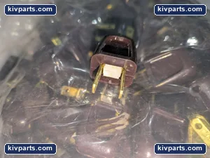 Eaton 2601B-BU Plug – actual item, photo 2 of 3