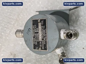 Moore Products 12530 High Pressure Selector Relay – actual item, photo 2 of 4