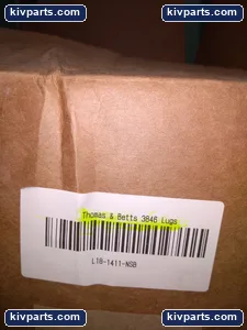 Thomas & Betts 4 Lugs – actual item, photo 3 of 4