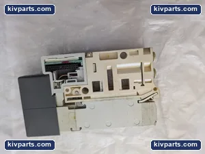 SMC VQC2200N-5 Pneumatic Component – actual item, photo 3 of 4