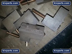 1725-5011 Insulation Isolator – actual item, photo 2 of 4