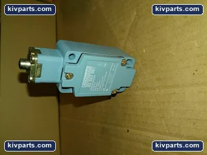 Crouzet 83-862-001 Industrial Limit Switch – actual item, photo 2 of 3